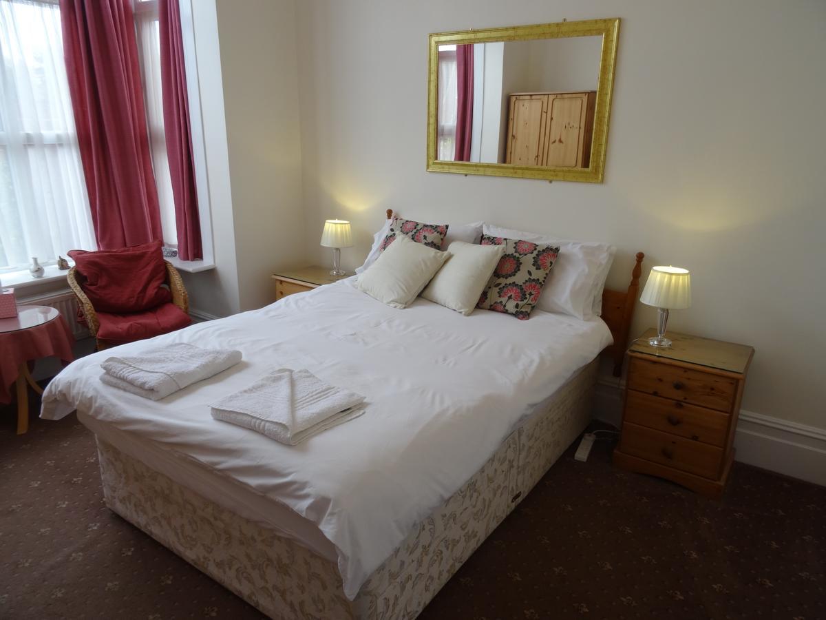 Ashbourne House Bed and Breakfast Burnham-on-Sea Esterno foto